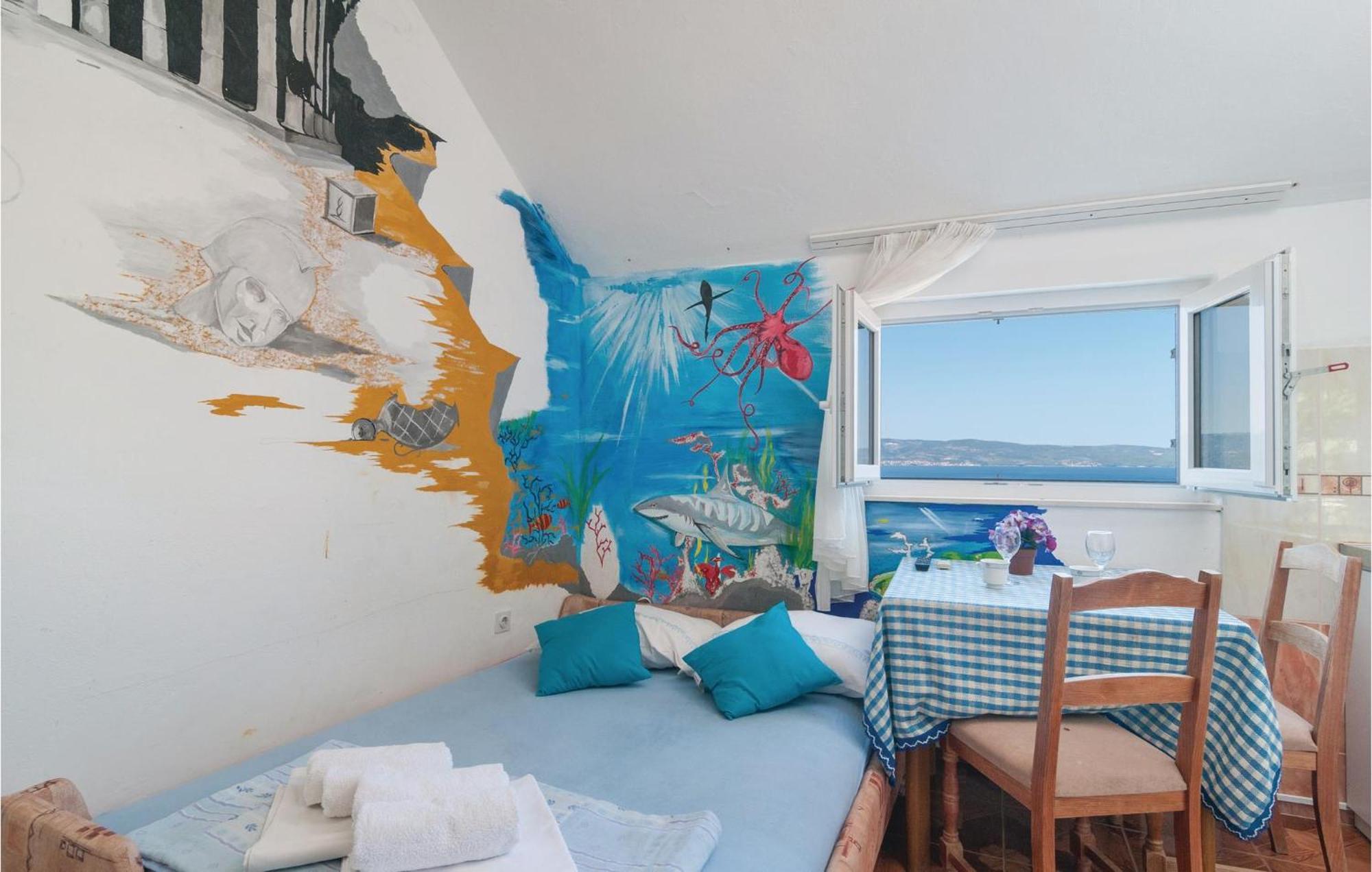 Gorgeous Apartment In Omis With House Sea View 외부 사진