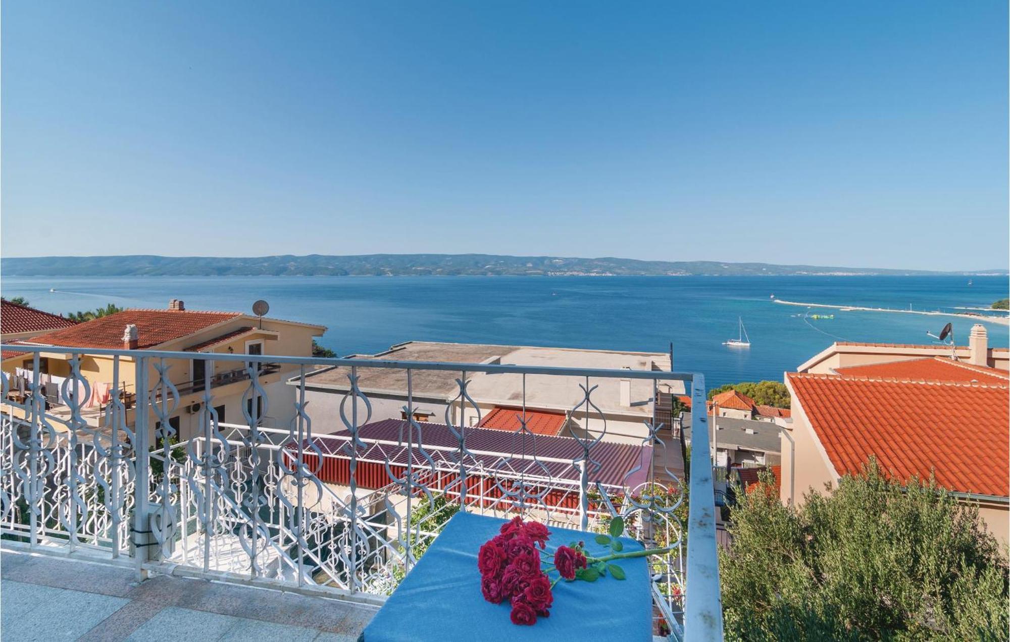 Gorgeous Apartment In Omis With House Sea View 외부 사진