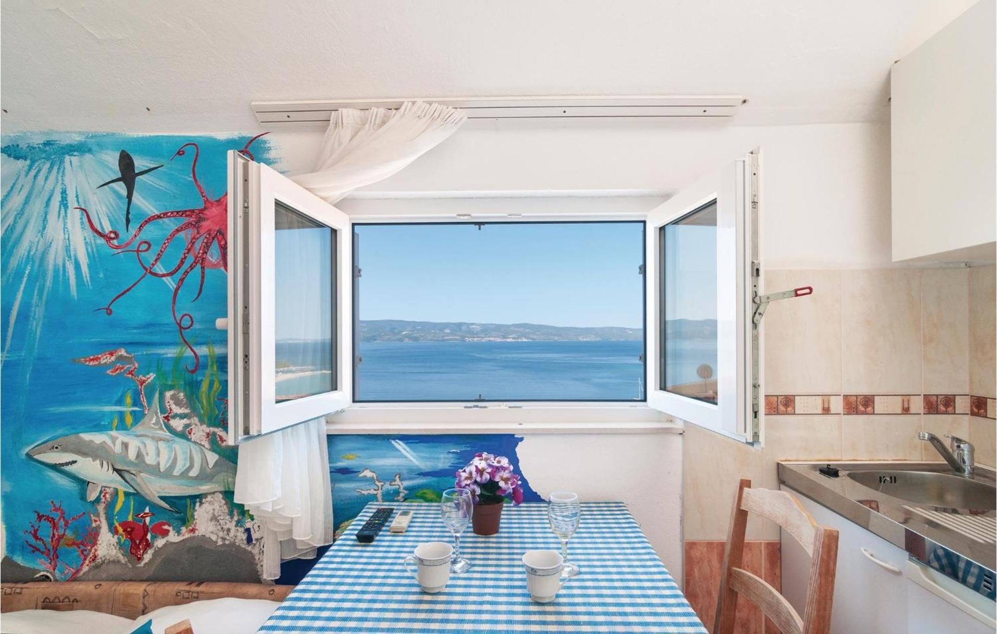 Gorgeous Apartment In Omis With House Sea View 외부 사진