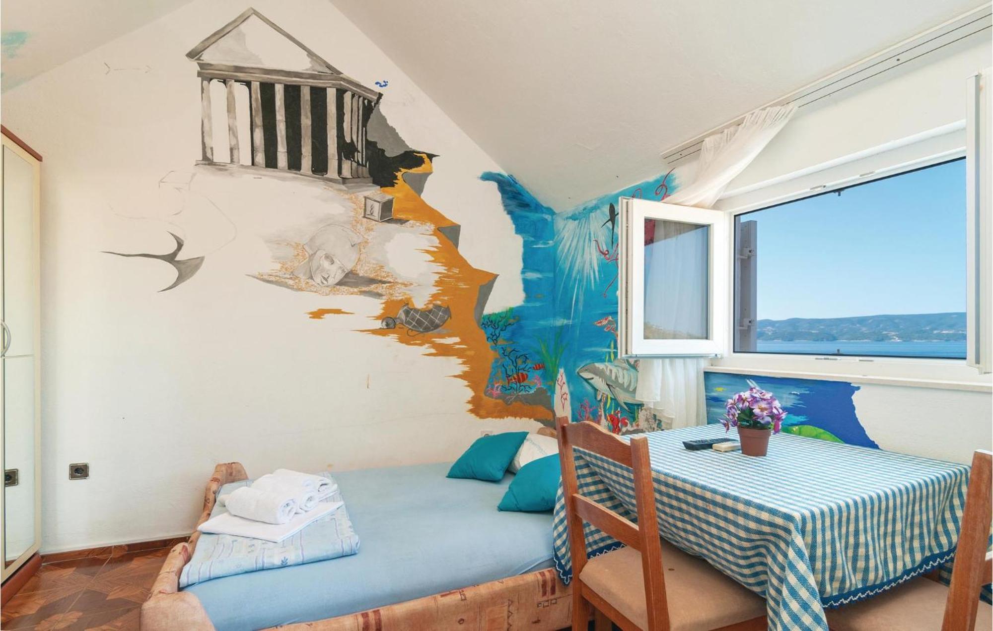 Gorgeous Apartment In Omis With House Sea View 외부 사진